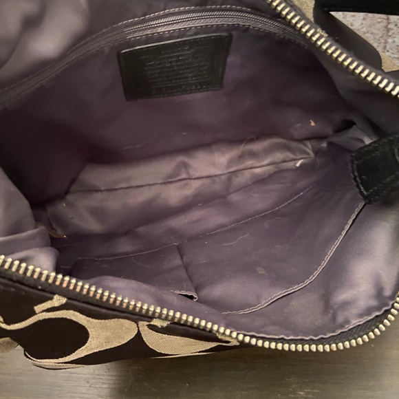 COACH Black/Taupe Front Gold Clasp Shoulder Bag - Picture 8 of 10